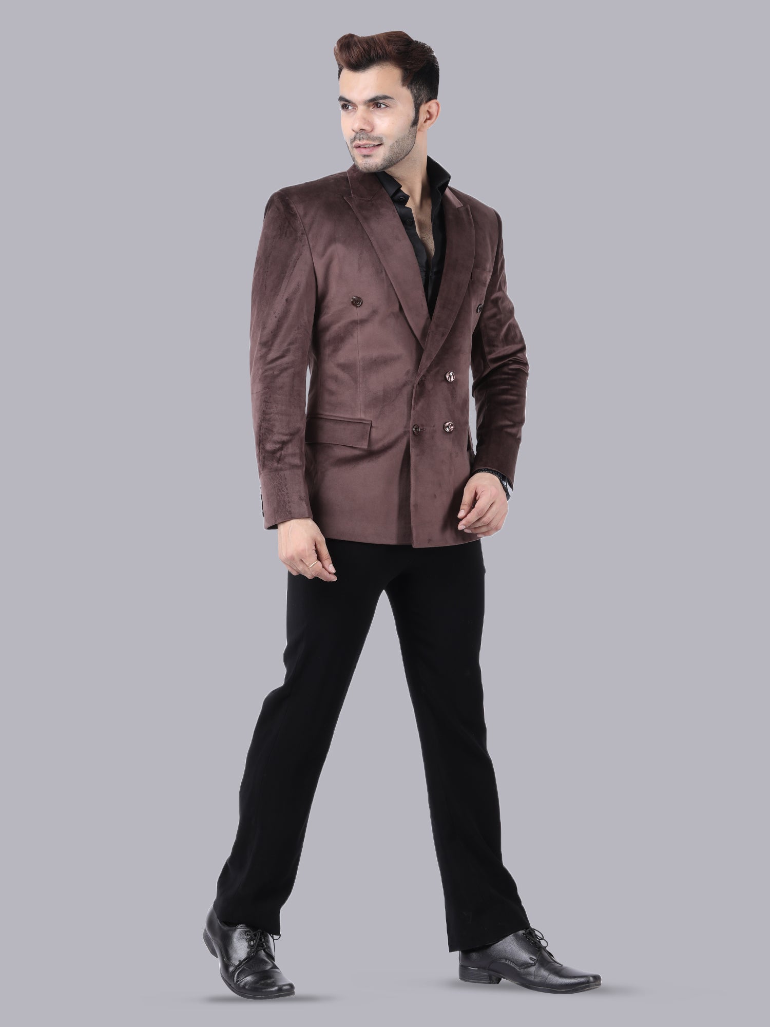 Brown Luxe – Double-Breasted Suit with Black Pant