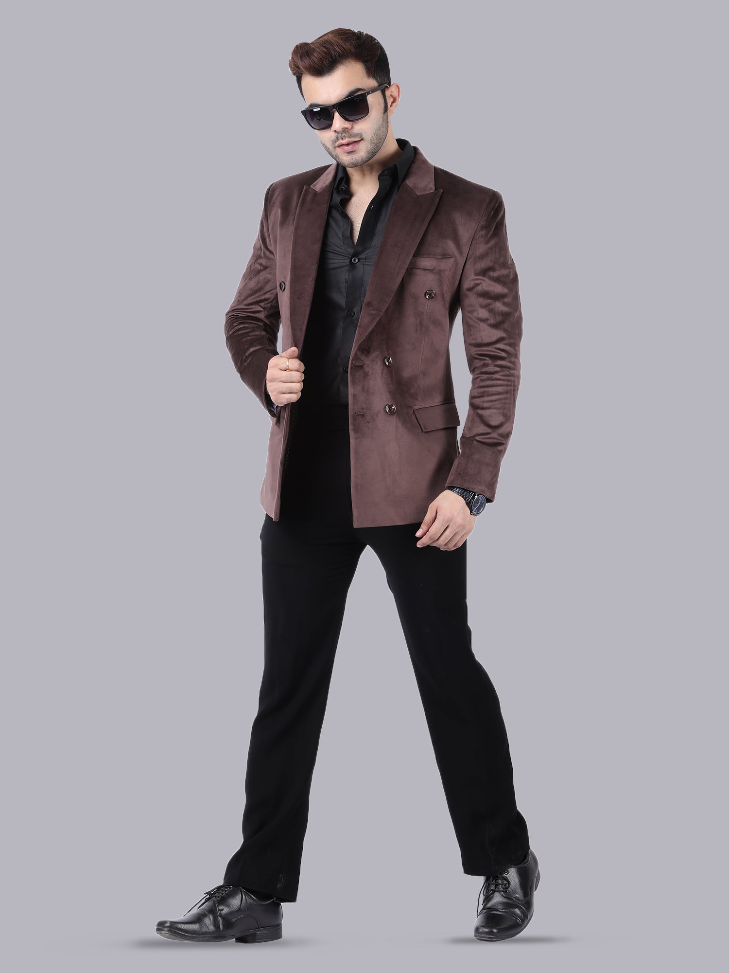Brown Luxe – Double-Breasted Suit with Black Pant