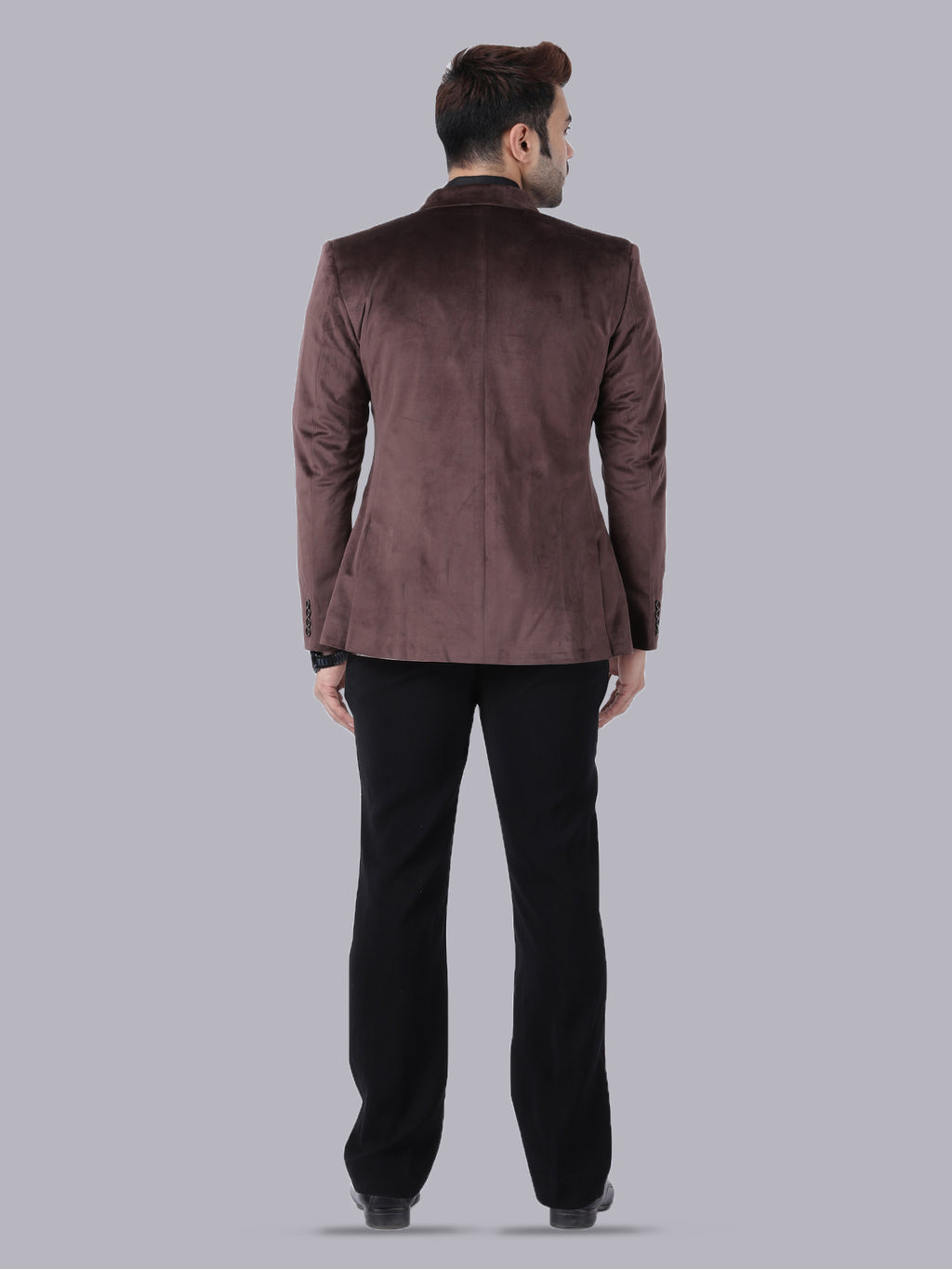 Brown Luxe – Double-Breasted Suit with Black Pant