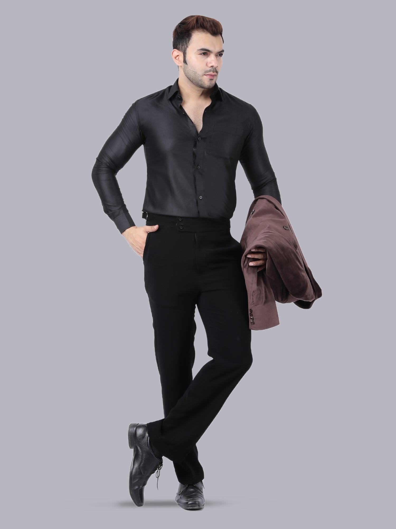 Brown Luxe – Double-Breasted Suit with Black Pant
