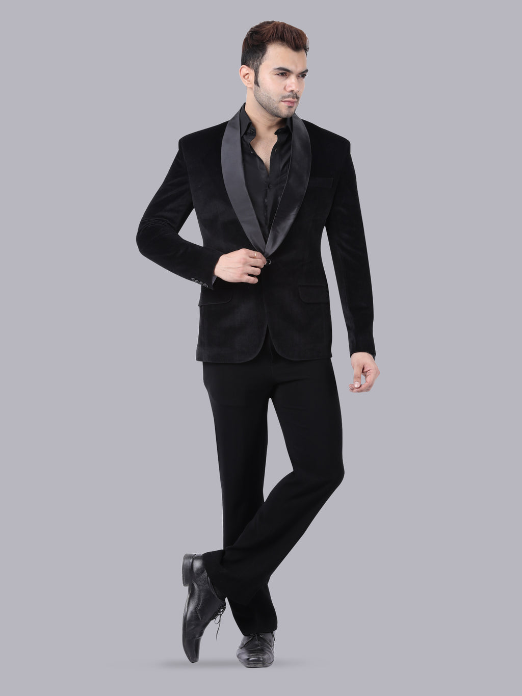 Velvet Noir – Luxury Black Tuxedo Se