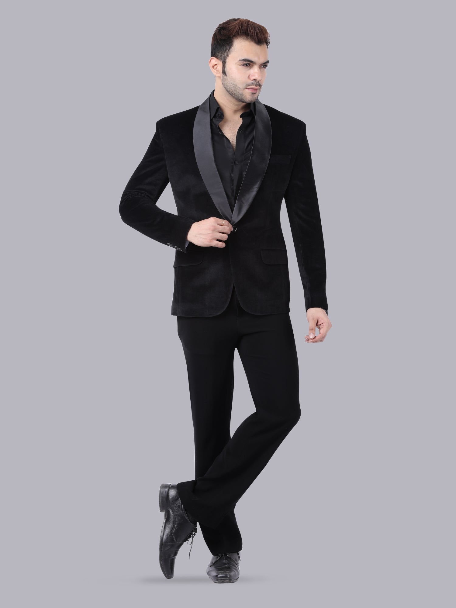 Velvet Noir – Luxury Black Tuxedo Se