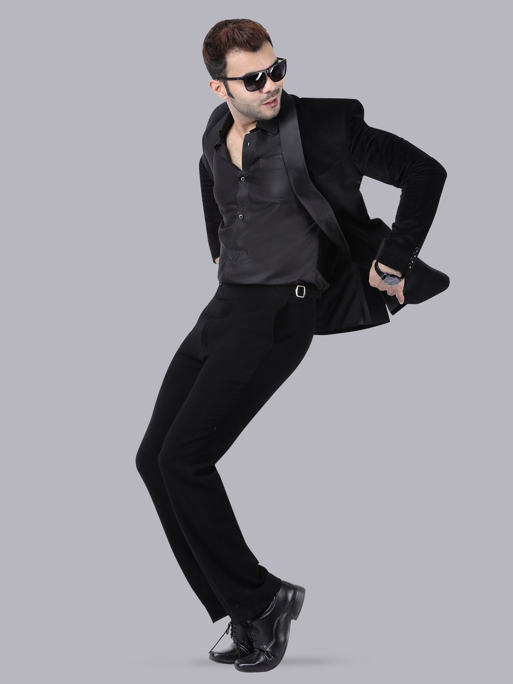 Velvet Noir – Luxury Black Tuxedo Se