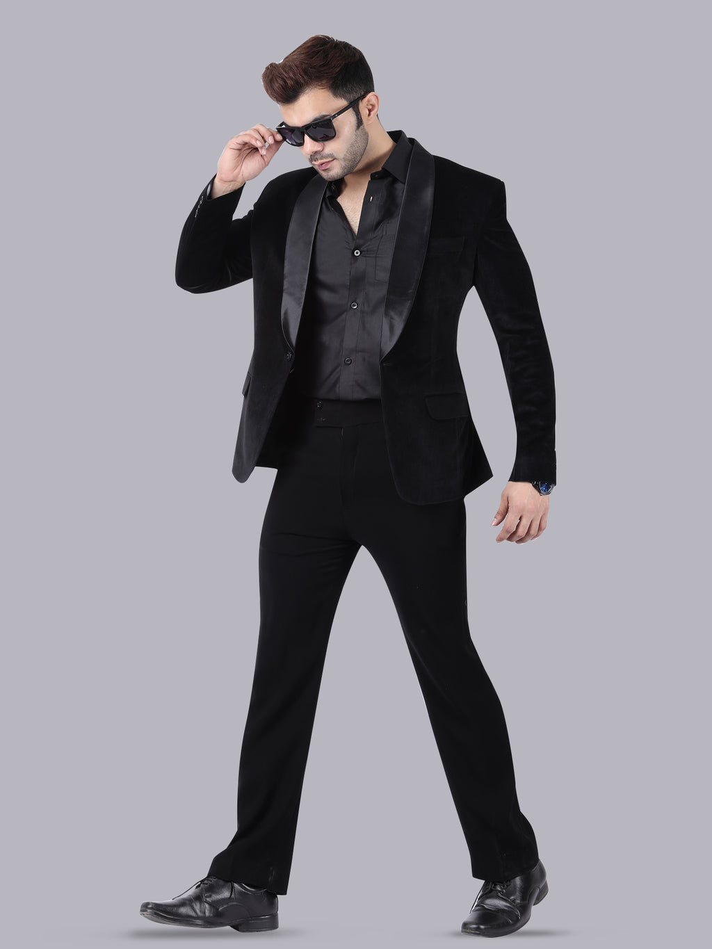 Velvet Noir – Luxury Black Tuxedo Se