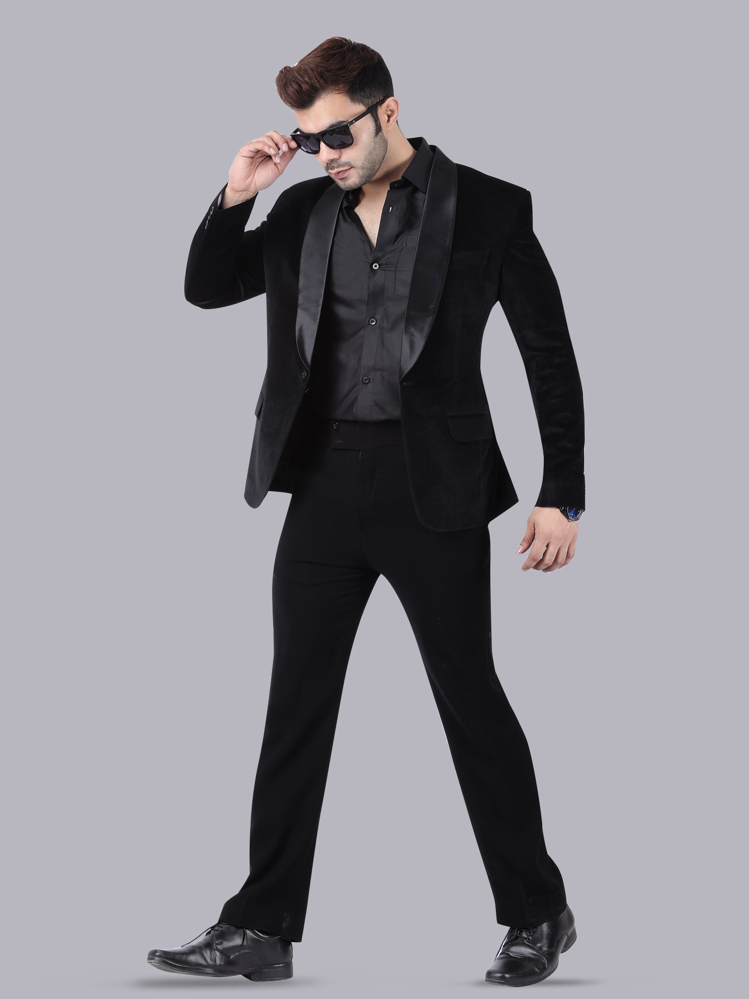 Velvet Noir – Luxury Black Tuxedo Se